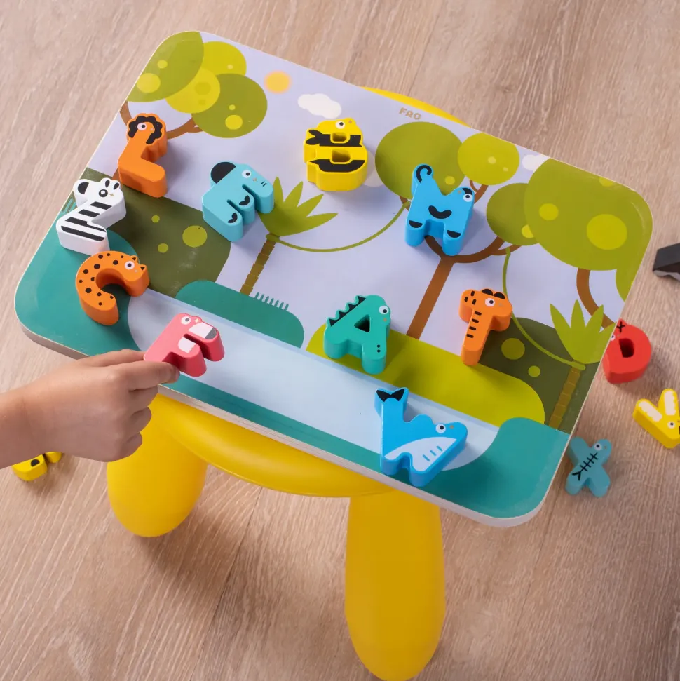 Alfabeto Puzzle Di Animali In Legno