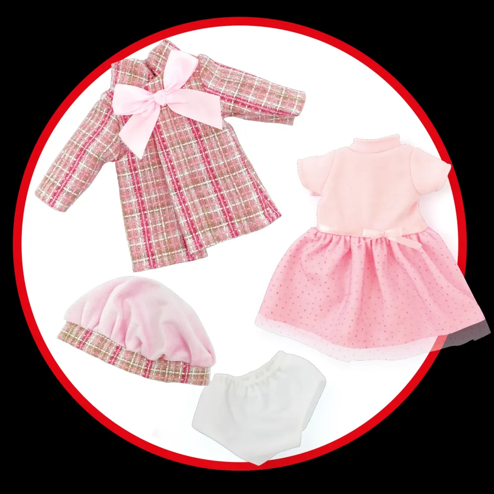 Bambola Walking In Paris