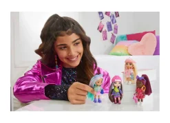 Barbie Barbie Extra Mini Minis, Bambola Con Capelli Blu, Mini Giocattoli, Abito Sportivo E Pattini A Rotelle, Abiti E Accessori , Giocattolo Per Bambini, 3+ Anni, Hln45
