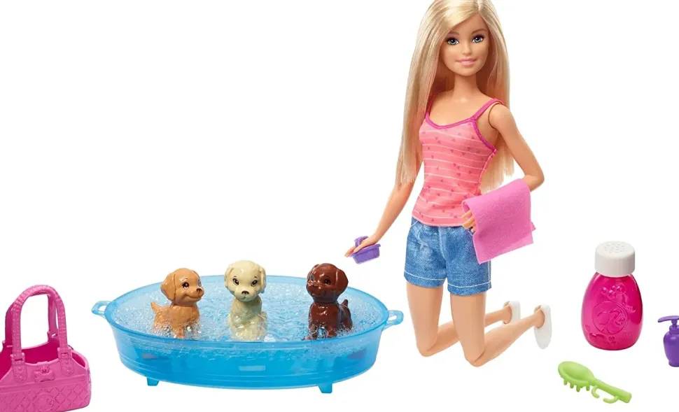 Barbie E I Suoi Cuccioli. Ogni Bambina Sogna Un Piccolo Animale Domestico. Insieme A Barbie, Imparerai A Nutrire E Accudire Un Animale Domestico.