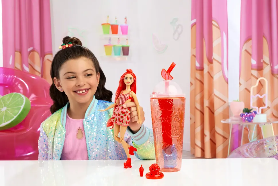 Barbie Pop! Reveal Serie Frutta Bambola, Tema Spremuta Di Anguria Con 8 Sorprese Tra Cui Cucciolo E Accessori Slime