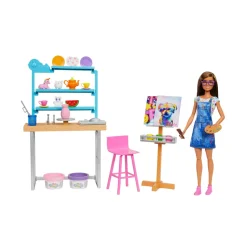 Barbie Studio D'Arte Creativita E Relax, Bambola Barbie, Oltre 25 Accessori Per Creare E Dipingere, Pasta Da Modellare, Stampi, Tele E Altro Ancora, Giocattolo Per Bambini Dai 3 Ai 7 Anni