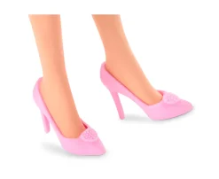 Barbie The Movie Margot Robbie, Bambola Del Film Barbie Da Collezione Con Abito Vintage A Quadretti Rosa E Bianco E Collana Con Margherita, 3+ Anni, Hpj96