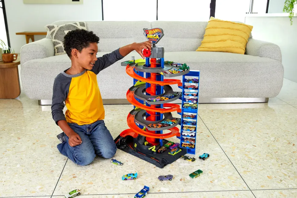 Hot Wheels City Playset Mega Garage Twist Con 1 Veicolo 1:64
