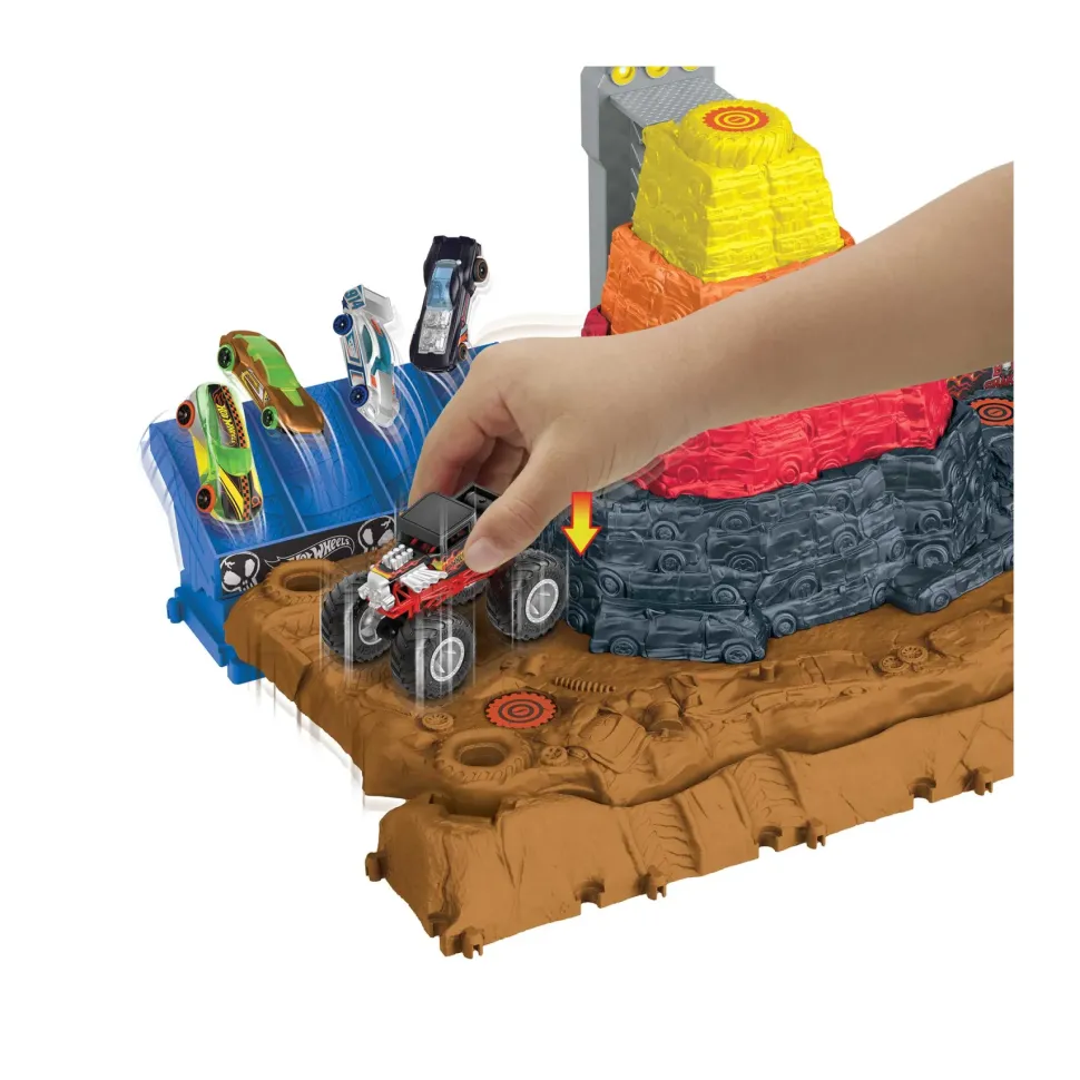 Hot Wheels Monster Trucks Arena Degli Scontri Bone Shaker Sfida Demolizione, Playset Che Include 1 Monster Truck Bone Shaker E 3 Auto Da Demolire, Giocattolo Per Bambini, 4+ Anni, Hnb96