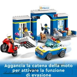 Lego City 60370 Inseguimento Alla Stazione Di Polizia, Macchina E Moto Giocattolo, Minifigure E Cane, Giochi Per Bambini 4+