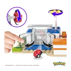 Mega Pokemon Centro Pokemon, Set Da Costruire Con 648 Pezzi E Sistema Mattoncino Movimento, Include Pikachu, Chansey, Evee E Togepi, 8+ Anni, Hnt93