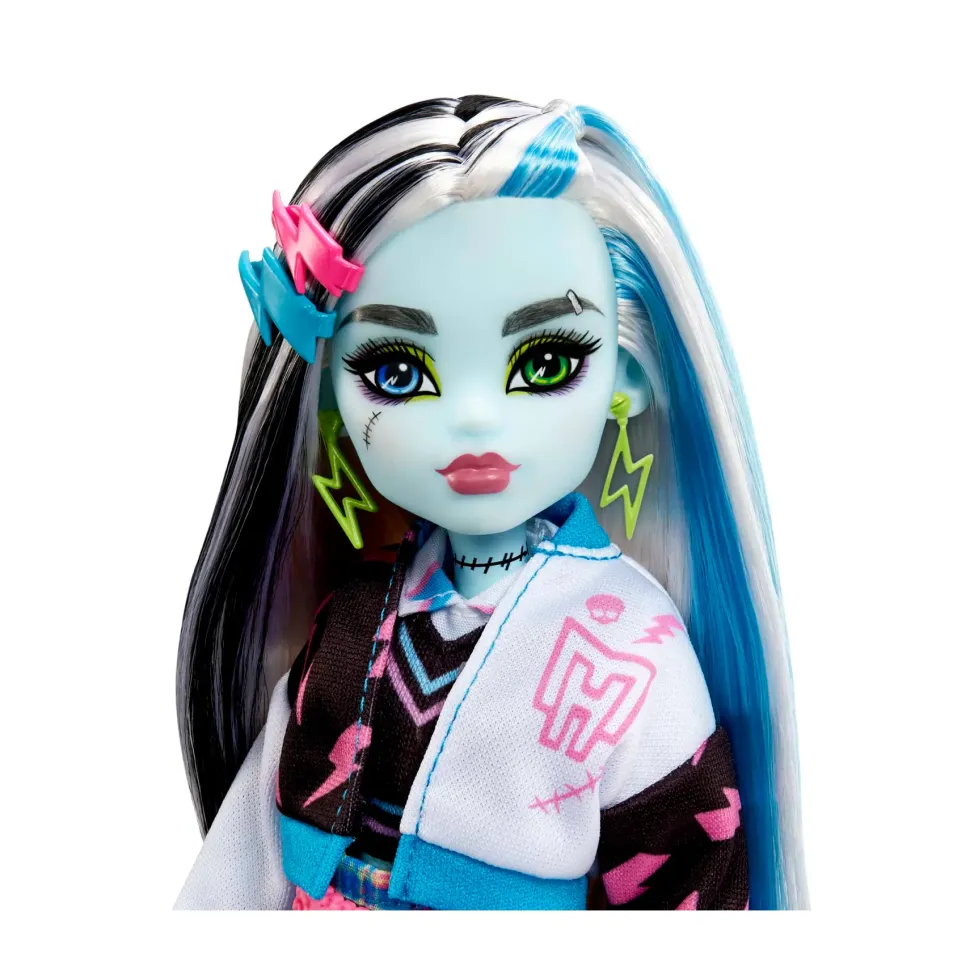 Monster High Frankie, Bambola Snodata Alla Moda, Dai Capelli Con Ciocche Blu E Nere, Con Accessori E Cucciolo, Giocattolo Per Bambini, 4+ Anni, Hhk53
