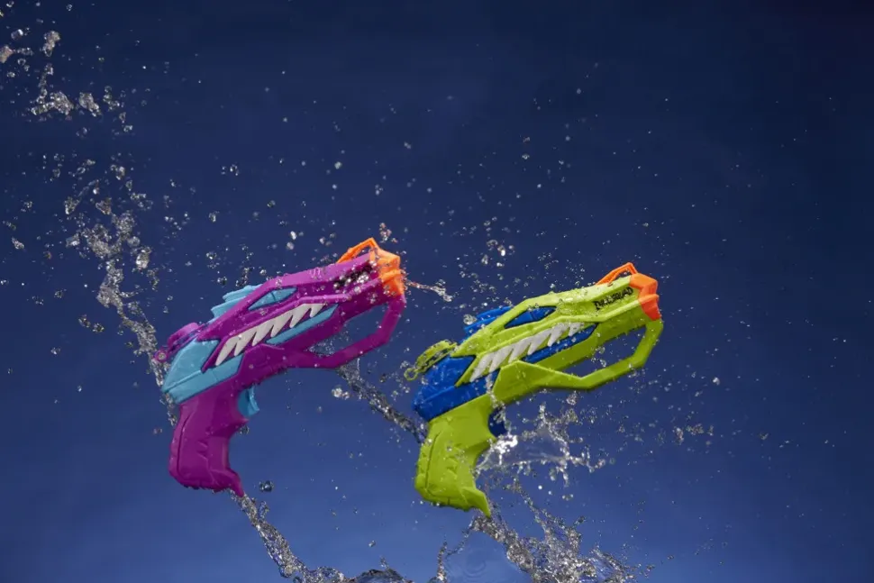 Nerf Super Soaker Dinosquad, 2 Raptor-Surge, Include 2 Soaker Con Design A Forma Di Dinosauro