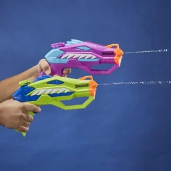Nerf Super Soaker Dinosquad, 2 Raptor-Surge, Include 2 Soaker Con Design A Forma Di Dinosauro