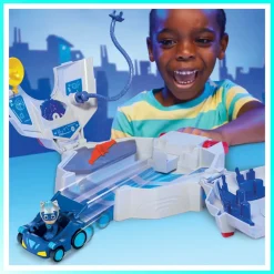 Pj Masks Super Pigiamini, Playset Pj Power Q, Set Del Quartier Generale Dei Superpigiamini Con Auto E Action Figure, Giocattoli A Tema Supereroi Per Bambini E Bambine Dai 3 Anni In Su