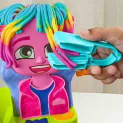 Play-Doh Capelli Pazzerelli, Playset Per Giocare Al Parrucchiere, Giocattoli Di Fantasia Per Bambini E Bambine Dai 3 Anni In Su