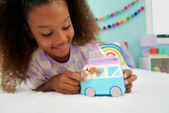 Polly Pocket Furgoncino Cucciolo Sole E Mare, Playset Da Viaggio Con Esterno Interattivo, 2 Micro Bambole E 12 Accessori Inclusi
