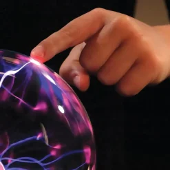 Sfera Al Plasma Con Raggi Luminosi