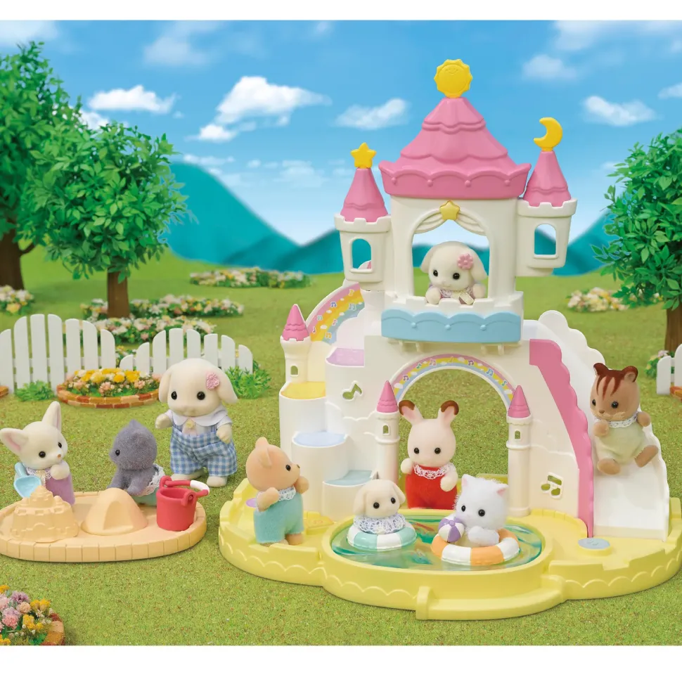 Sylvanian Families Linea Asilo Piscina E Sabbiera Dell'Asilo