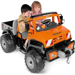 Taurus L'Utility Truck Peg Perego A 2 Posti Con Allestimento Top Per Affrontare Le Sfide Piu Estreme.